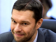 «Вихарев - это всё одна шайка-лейка». Депутатствующий зять Терехи-Богомаза готов делиться с силовиками и журналистами