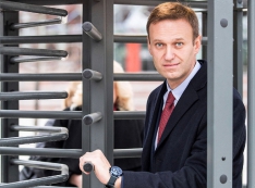 Кремль не «Новичок». Навального пытались убить те, кому это «невыгодно»?