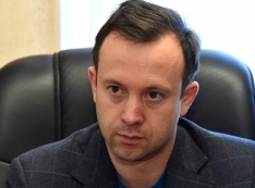 Ура, товарищи! Финансового прохиндея Алексея Коробейникова выдвинули в Госдуму от «Единой России»