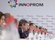 На опекаемой губернатором Куйвашевым и финансируемой из облбюджета выставке «Иннопром» обогащается посторонняя компания
