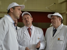 Группировка Паслера, Вальчука и Бондарева продолжает дербанить государственные птицефабрики. Пострадавшие взывают к Куйвашеву